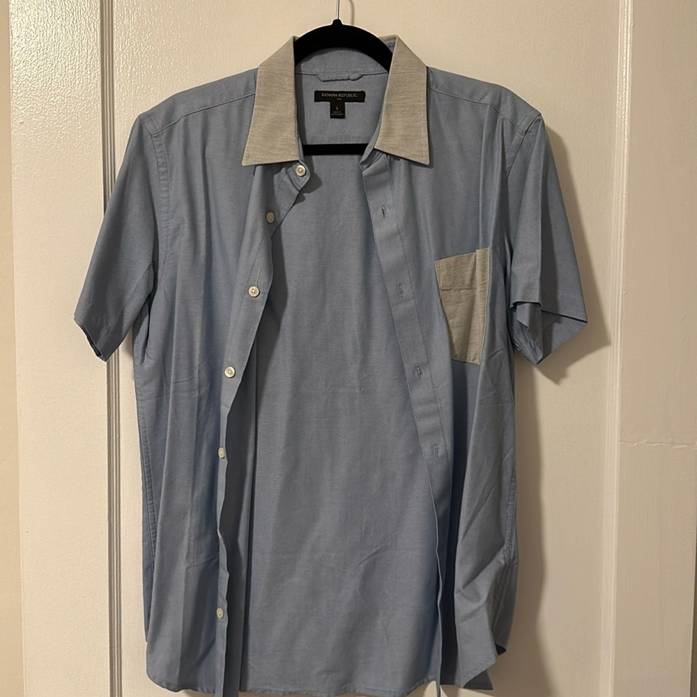 Blue short sleeve banana republic small button up